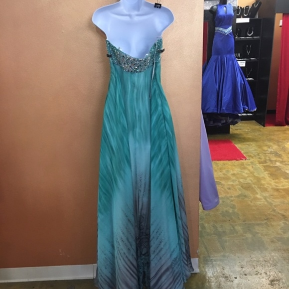 Terani Couture 2021E2865 Long Evening Strapless Gown